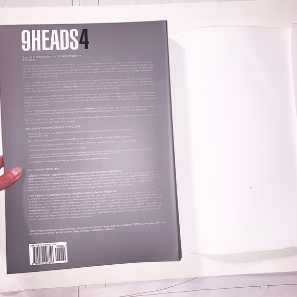 9 Heads: A Guide to Drawing Fashion (4th edition) - Picture 4 of 5